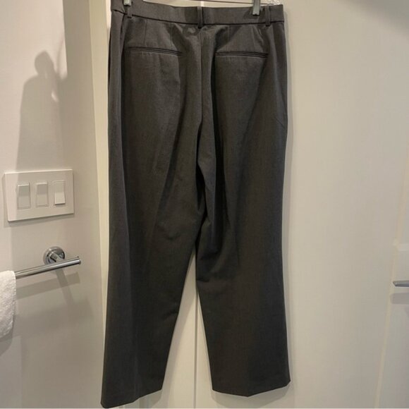 Uniqlo Pleated Wide Pants - Picture 2 of 4